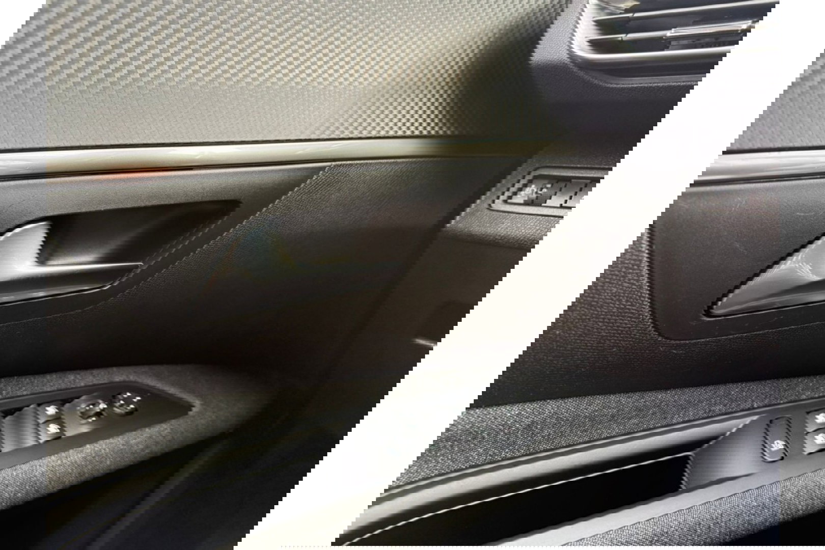 Peugeot 5008 1.2 PT ACTIVE PACK AUTOMAAT 7ZITPL AIRCO CRUISE NAVI PDC.