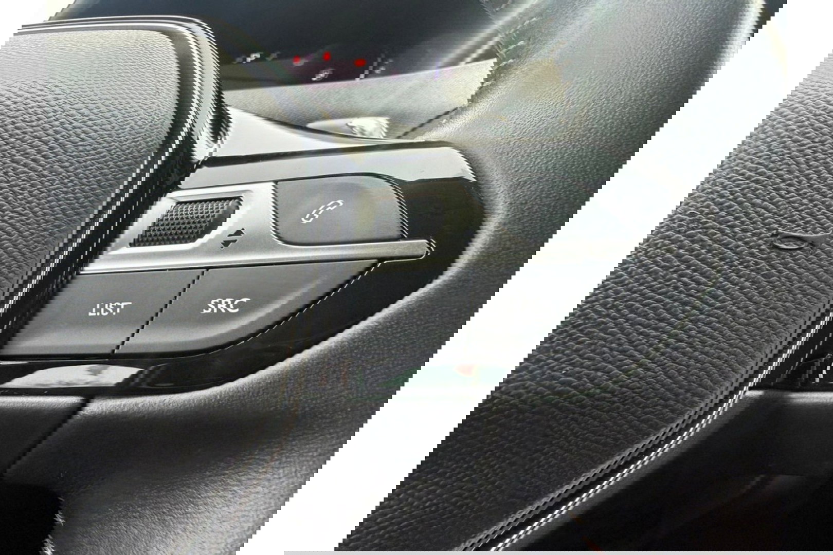 Peugeot 5008 1.2 PT ACTIVE PACK AUTOMAAT 7ZITPL AIRCO CRUISE NAVI PDC.