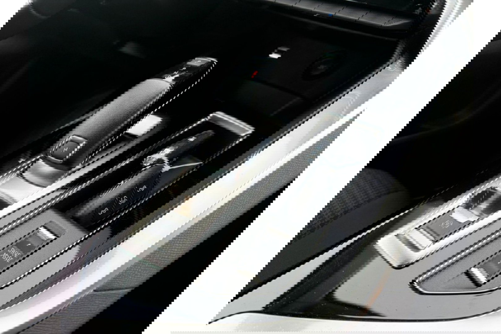 Peugeot 5008 1.2 PT ACTIVE PACK AUTOMAAT 7ZITPL AIRCO CRUISE NAVI PDC.