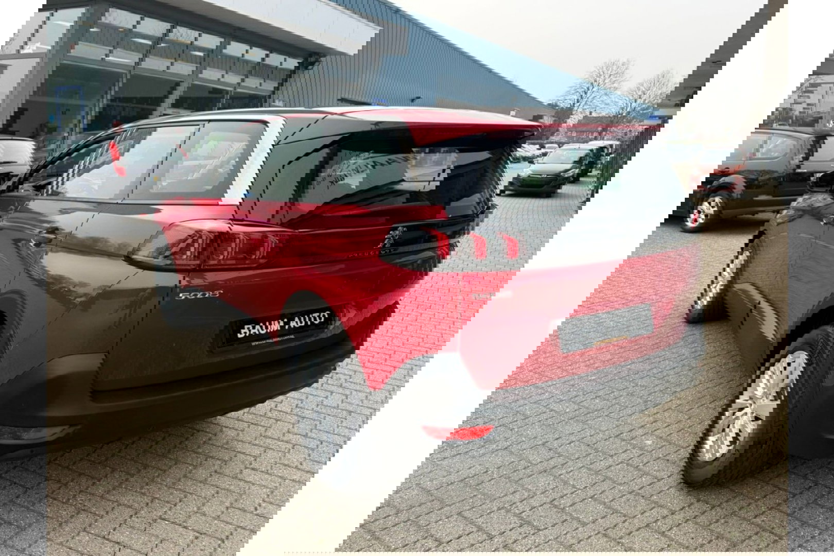 Peugeot 5008 1.2 PT ACTIVE PACK AUTOMAAT 7ZITPL AIRCO CRUISE NAVI PDC.