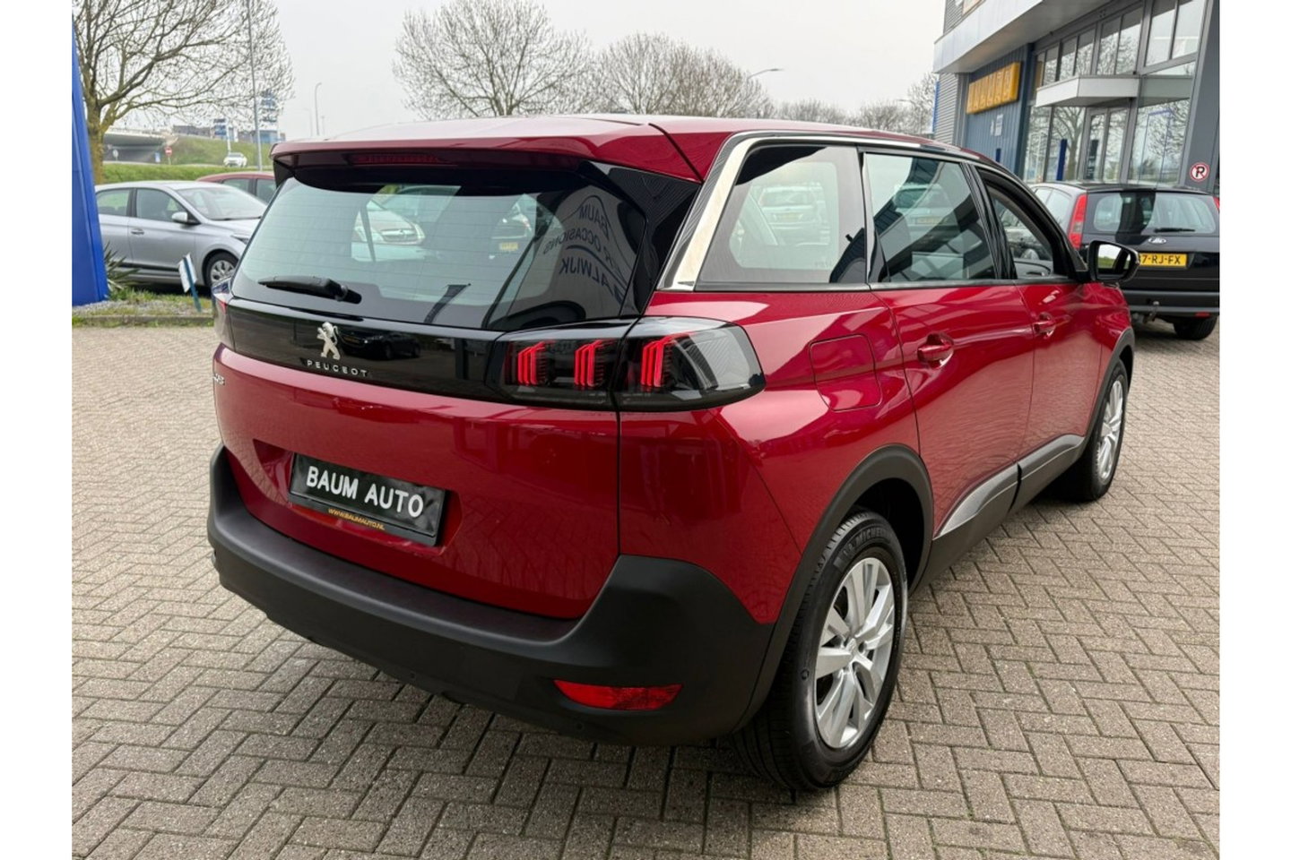 Peugeot 5008 1.2 PT ACTIVE PACK AUTOMAAT 7ZITPL AIRCO CRUISE NAVI PDC.