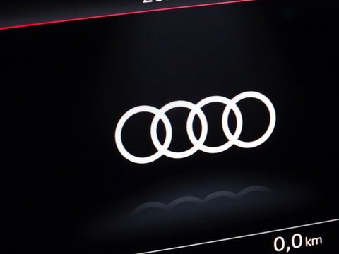 Audi A8 60 TFSie 449PK Quattro / Audi Exclusive / Matrix / B&O / 360°