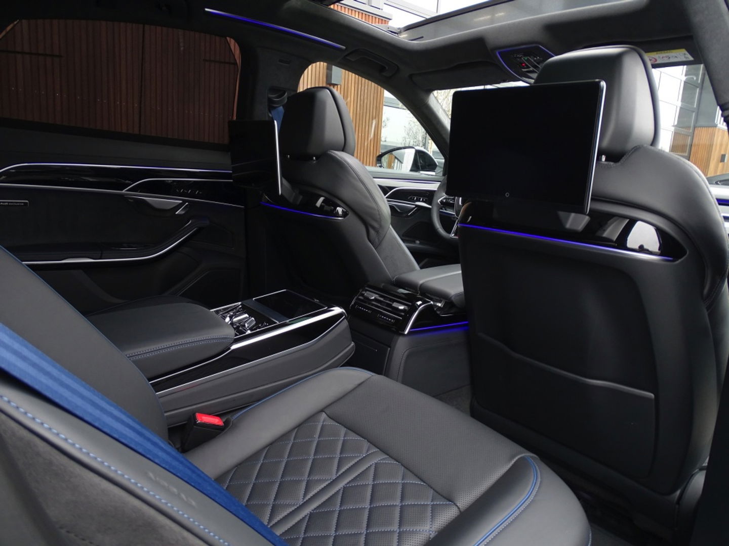 Audi A8 60 TFSie 449PK Quattro / Audi Exclusive / Matrix / B&O / 360°