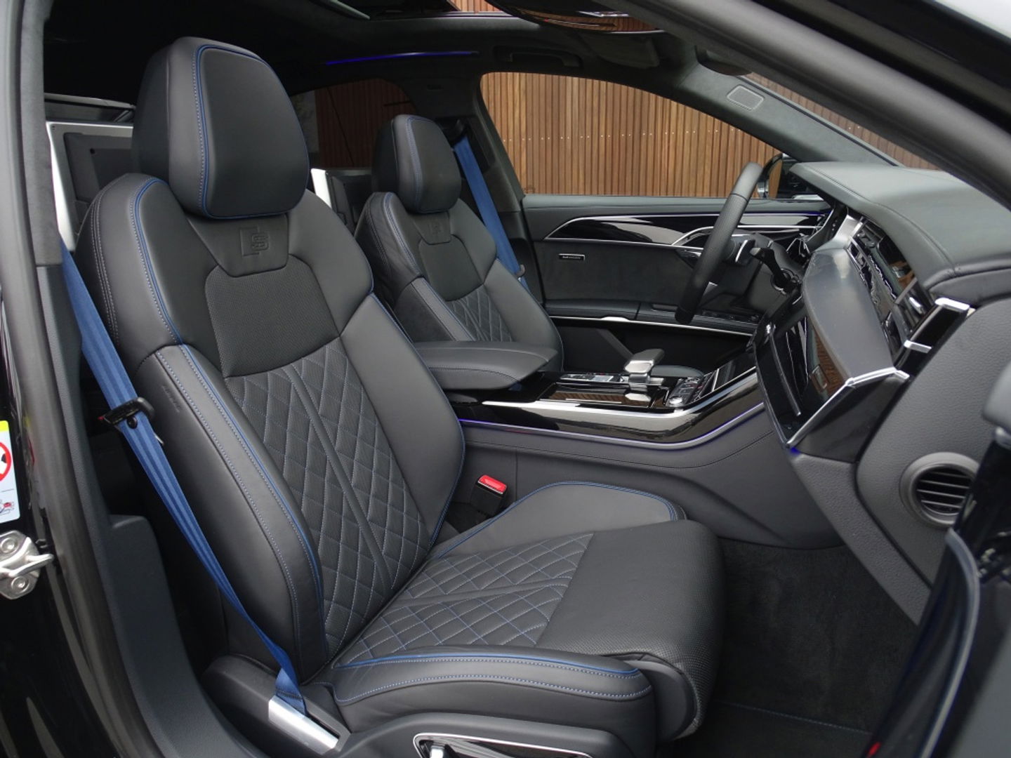 Audi A8 60 TFSie 449PK Quattro / Audi Exclusive / Matrix / B&O / 360°