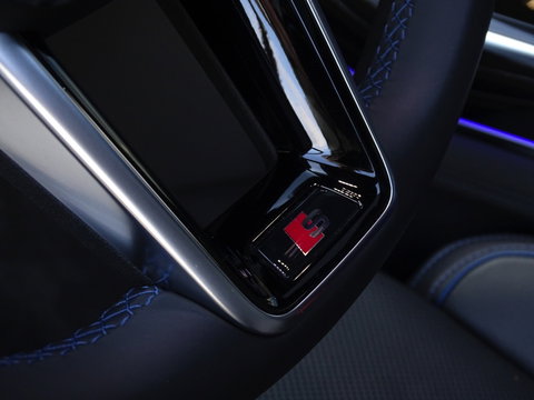 Audi A8 60 TFSie 449PK Quattro / Audi Exclusive / Matrix / B&O / 360°