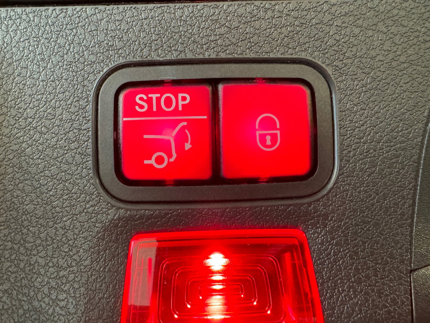 Mercedes-Benz CLA-Klasse Shooting Brake 220 AMG Pano|Key|Burmester