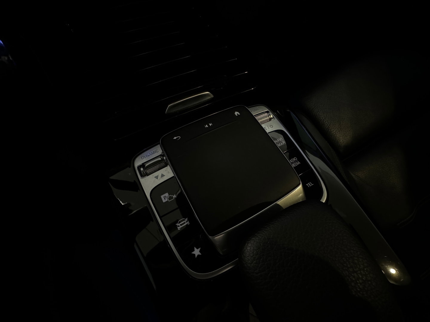 Mercedes-Benz CLA-Klasse Shooting Brake 220 AMG Pano|Key|Burmester