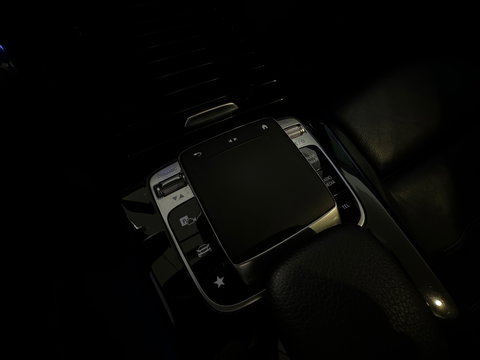 Mercedes-Benz CLA-Klasse Shooting Brake 220 AMG Pano|Key|Burmester