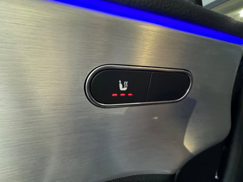 Mercedes-Benz CLA-Klasse Shooting Brake 220 AMG Pano|Key|Burmester