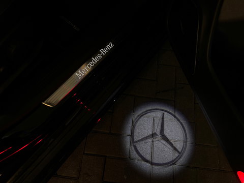 Mercedes-Benz CLA-Klasse Shooting Brake 220 AMG Pano|Key|Burmester