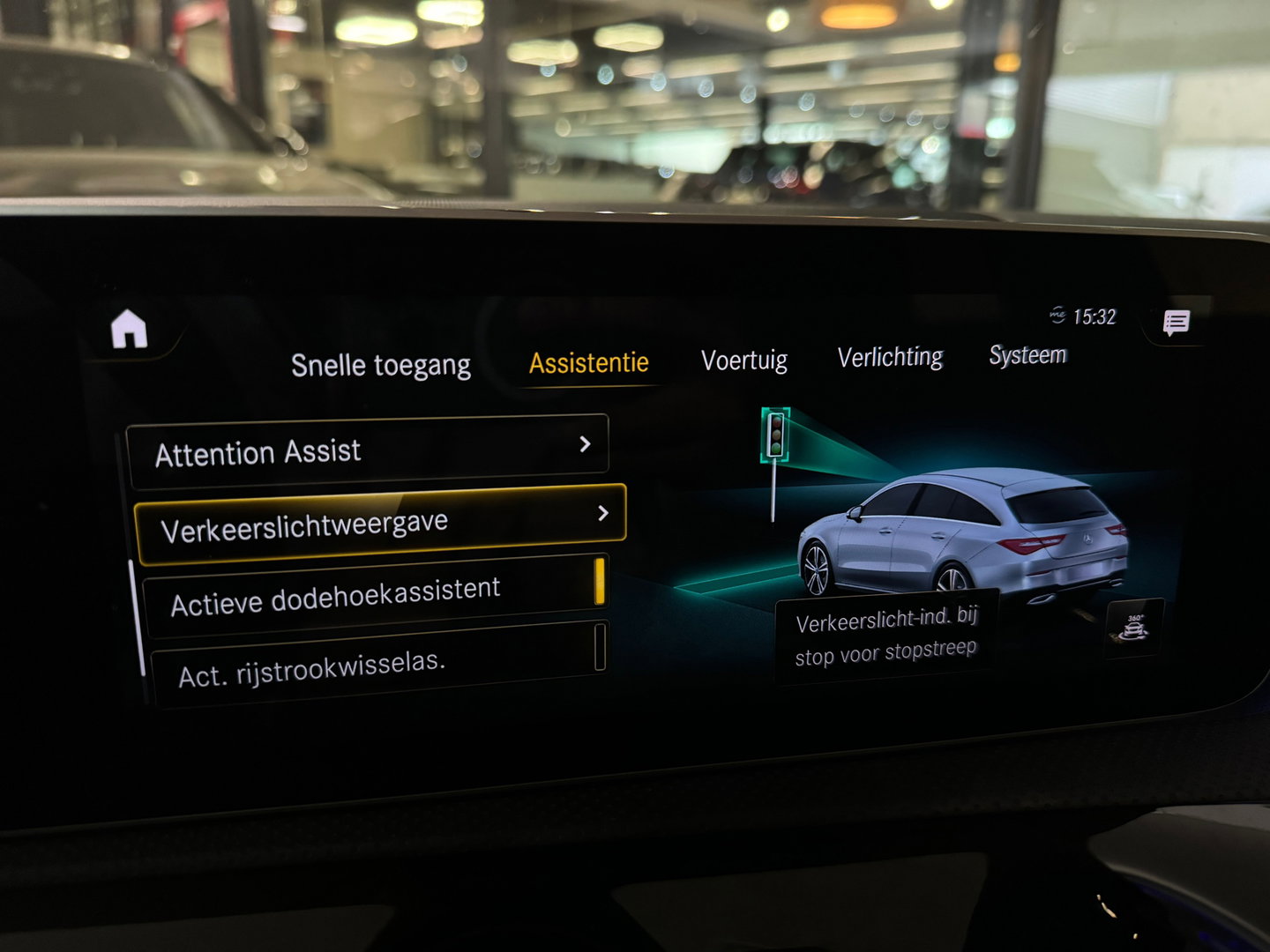 Mercedes-Benz CLA-Klasse Shooting Brake 220 AMG Pano|Key|Burmester