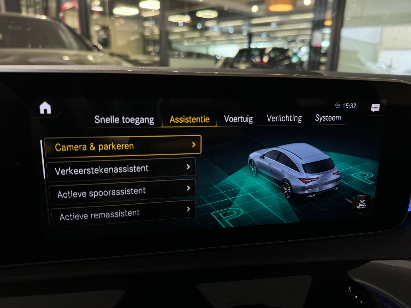 Mercedes-Benz CLA-Klasse Shooting Brake 220 AMG Pano|Key|Burmester