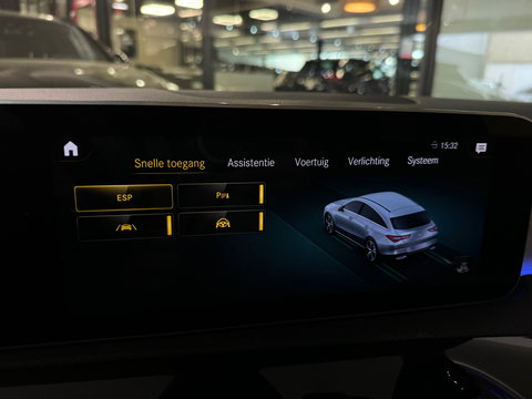 Mercedes-Benz CLA-Klasse Shooting Brake 220 AMG Pano|Key|Burmester