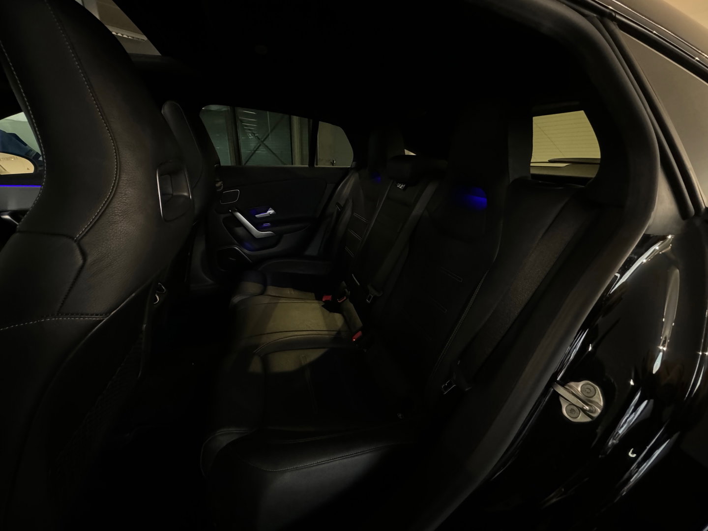 Mercedes-Benz CLA-Klasse Shooting Brake 220 AMG Pano|Key|Burmester