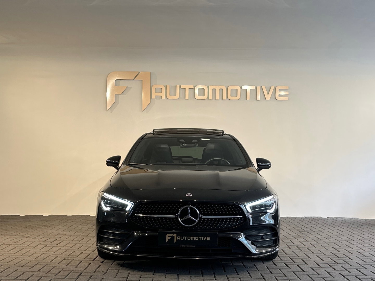Mercedes-Benz CLA-Klasse Shooting Brake 220 AMG Pano|Key|Burmester