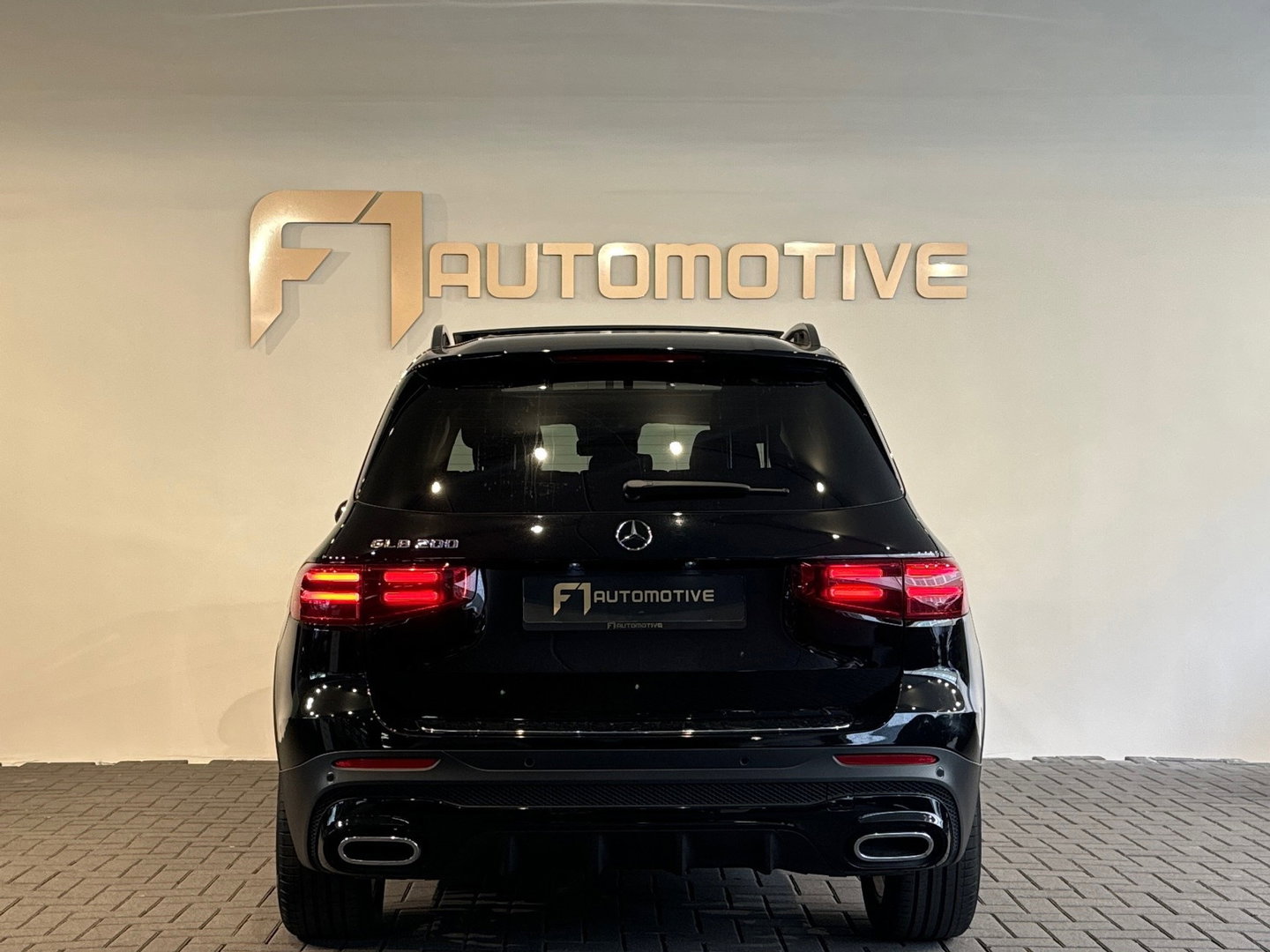 Mercedes-Benz GLB 200 Star Edition LIMITED AMG 7p Pano|360Cam