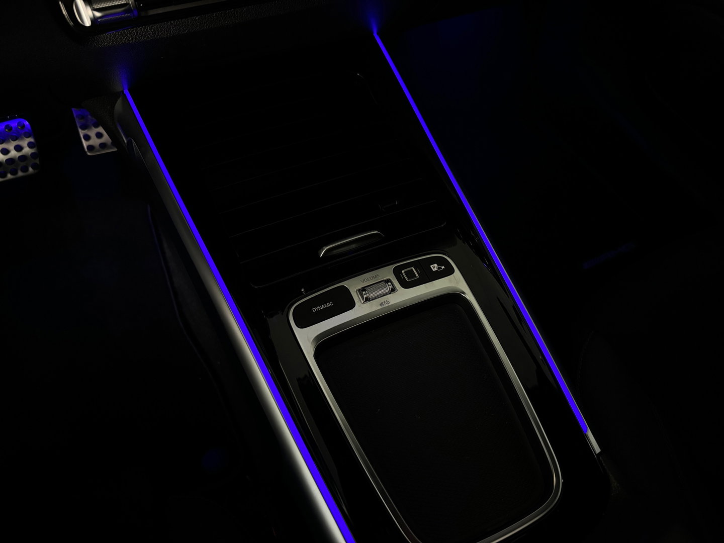 Mercedes-Benz GLB 200 Star Edition LIMITED AMG 7p Pano|360Cam