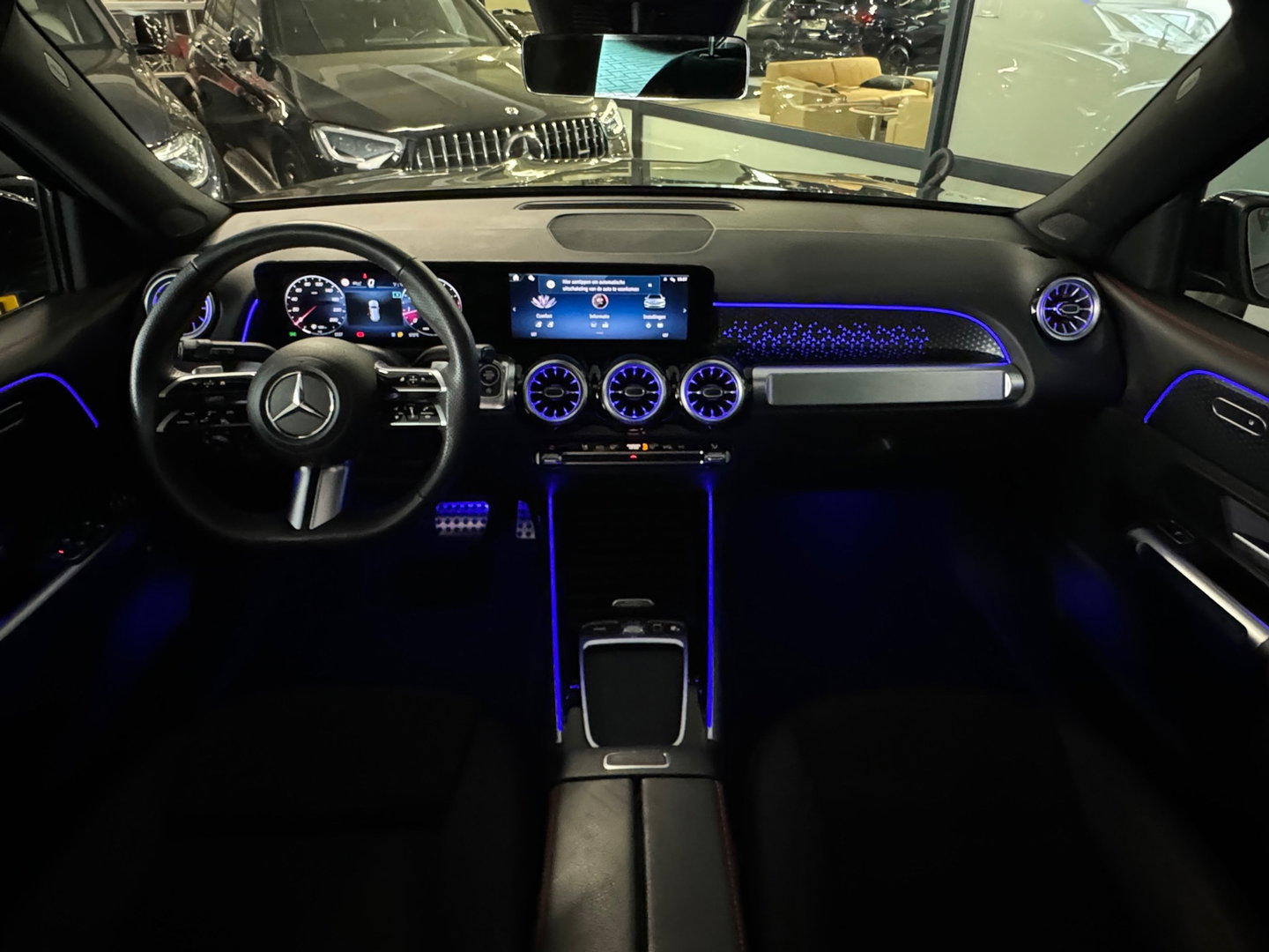 Mercedes-Benz GLB 200 Star Edition LIMITED AMG 7p Pano|360Cam