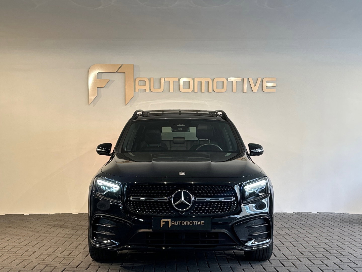 Mercedes-Benz GLB 200 Star Edition LIMITED AMG 7p Pano|360Cam