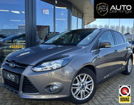 Ford Focus - 1.0 EcoBoost Titanium 125PK | Trekhaak | SONY AUDIO |  Dealeronderhouden | 2 Sleutels | Cruise Control | Privacy Glass | Lichtmetalen Velgen |