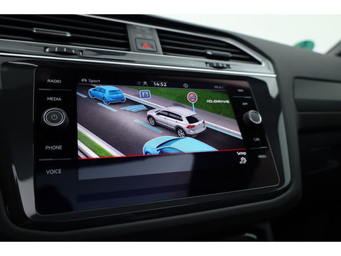 Volkswagen Tiguan 1.4 TSI eHybrid R-Line Business | SOH 95.1% | Pano | Adapt. Cruise | IQ Light | 360cam | HUD | Stoel- Stoelverw. | Memory