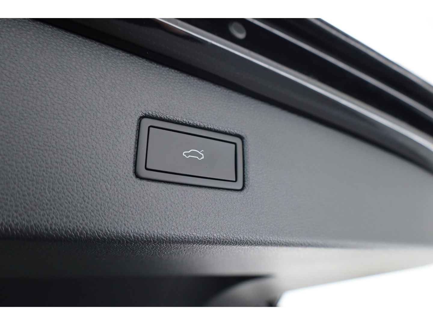 Volkswagen Tiguan 1.4 TSI eHybrid R-Line Business | SOH 95.1% | Pano | Adapt. Cruise | IQ Light | 360cam | HUD | Stoel- Stoelverw. | Memory