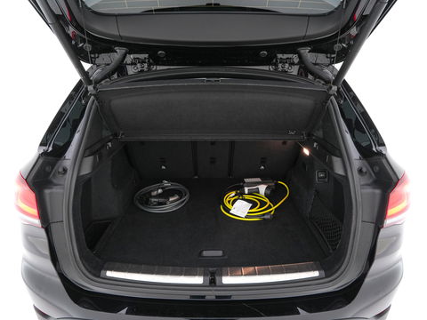 BMW X1 xDrive25e Sportline Business Edition Plus (Plug-In) (INCL-BTW) Aut. *PANO | LEATHER | FULL-LED | HEATED-SPORTSEATS | HIFI-SYSTEM | CAMERA | PRIVACYGLASS | NAVI-FULLMAP | ECC | HEAD-UP | PDC | KEYLESS | DAB | CRUISE | TOWBAR | AMBIENTLIGHT | 18