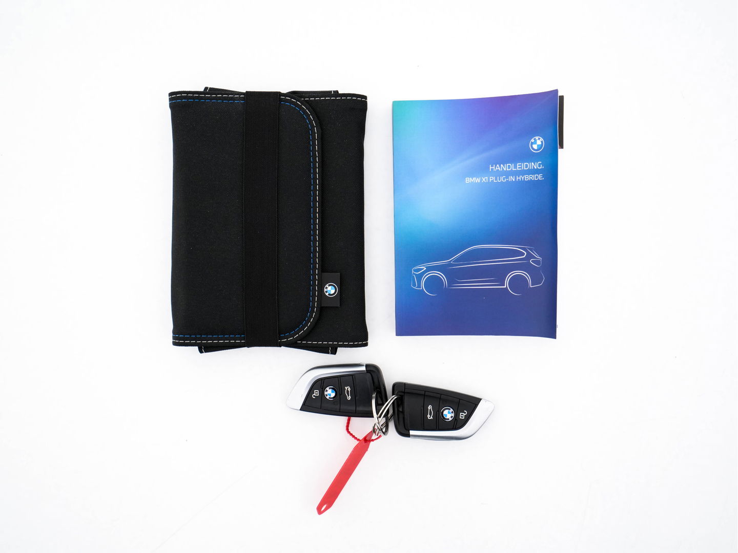 BMW X1 xDrive25e Sportline Business Edition Plus (Plug-In) (INCL-BTW) Aut. *PANO | LEATHER | FULL-LED | HEATED-SPORTSEATS | HIFI-SYSTEM | CAMERA | PRIVACYGLASS | NAVI-FULLMAP | ECC | HEAD-UP | PDC | KEYLESS | DAB | CRUISE | TOWBAR | AMBIENTLIGHT | 18