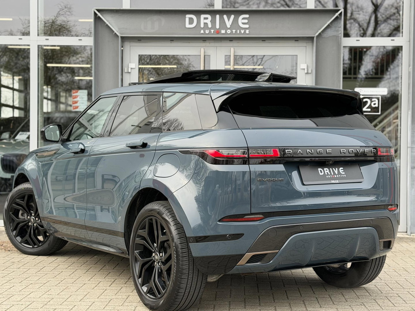 Land Rover Range Rover Evoque 1.5 P300e PHEV AWD R-Dynamic SE FACELIFT|Schuif/kantel|Meridian|360Cam|HUD|Winterpakket|