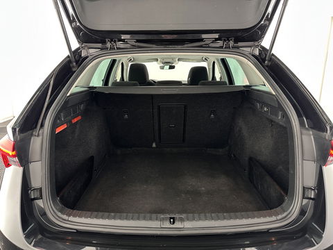 Škoda Octavia Combi 1.0 TSI Style (INCL.BTW) *PANO | FULL-LED | LANE-ASSIST | DIGI-COCKPIT | HEATED-COMFORTSEATS | NAVI-FULLMAP | PRIVACY-GLASS | KEYLESS | DAB | ECC | PDC | CRUISE | TOWBAR | 18''ALU*