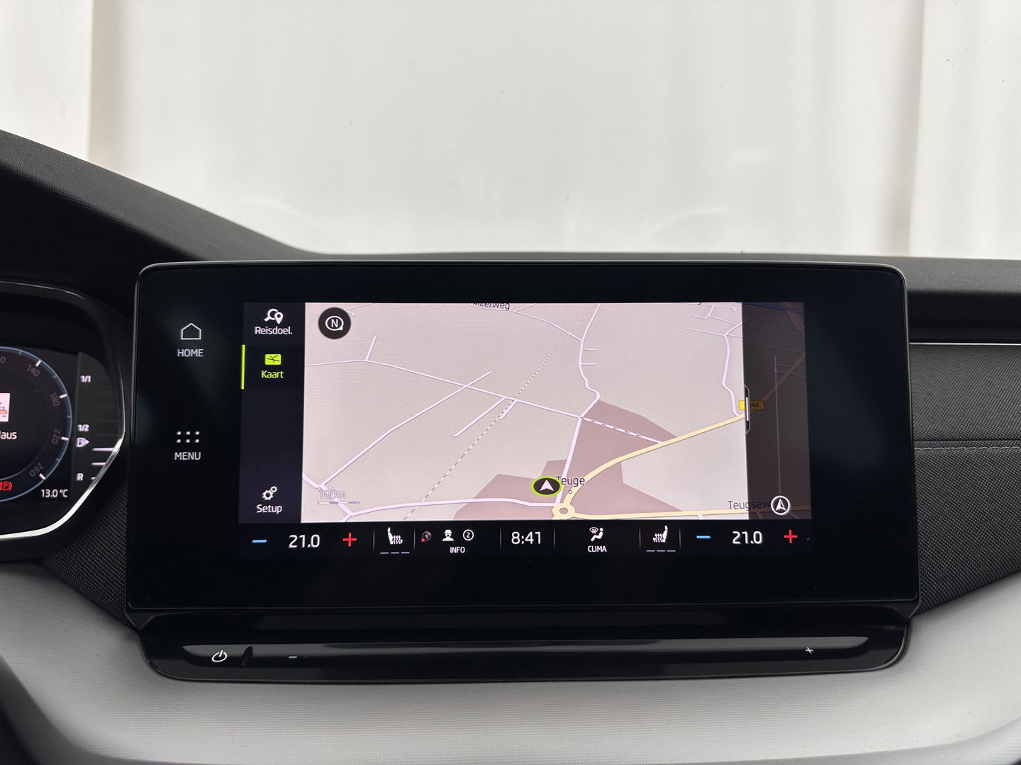 Škoda Octavia Combi 1.0 TSI Style (INCL.BTW) *PANO | FULL-LED | LANE-ASSIST | DIGI-COCKPIT | HEATED-COMFORTSEATS | NAVI-FULLMAP | PRIVACY-GLASS | KEYLESS | DAB | ECC | PDC | CRUISE | TOWBAR | 18''ALU*