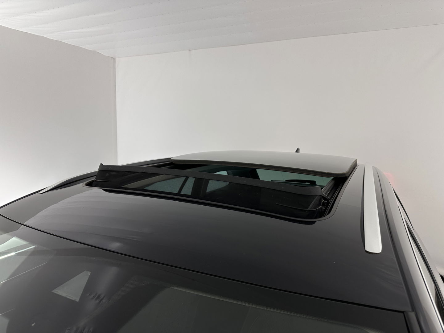 Škoda Octavia Combi 1.0 TSI Style (INCL.BTW) *PANO | FULL-LED | LANE-ASSIST | DIGI-COCKPIT | HEATED-COMFORTSEATS | NAVI-FULLMAP | PRIVACY-GLASS | KEYLESS | DAB | ECC | PDC | CRUISE | TOWBAR | 18''ALU*