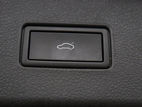 Volkswagen Passat 1.4 TSI PHEV GTE Business | Adaptive Cruise | Stoelverwarming | Trekhaak | Carplay | Massage | Camera