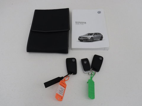 Volkswagen Passat 1.4 TSI PHEV GTE Business | Adaptive Cruise | Stoelverwarming | Trekhaak | Carplay | Massage | Camera