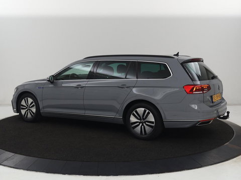 Volkswagen Passat 1.4 TSI PHEV GTE Business | Adaptive Cruise | Stoelverwarming | Trekhaak | Carplay | Massage | Camera