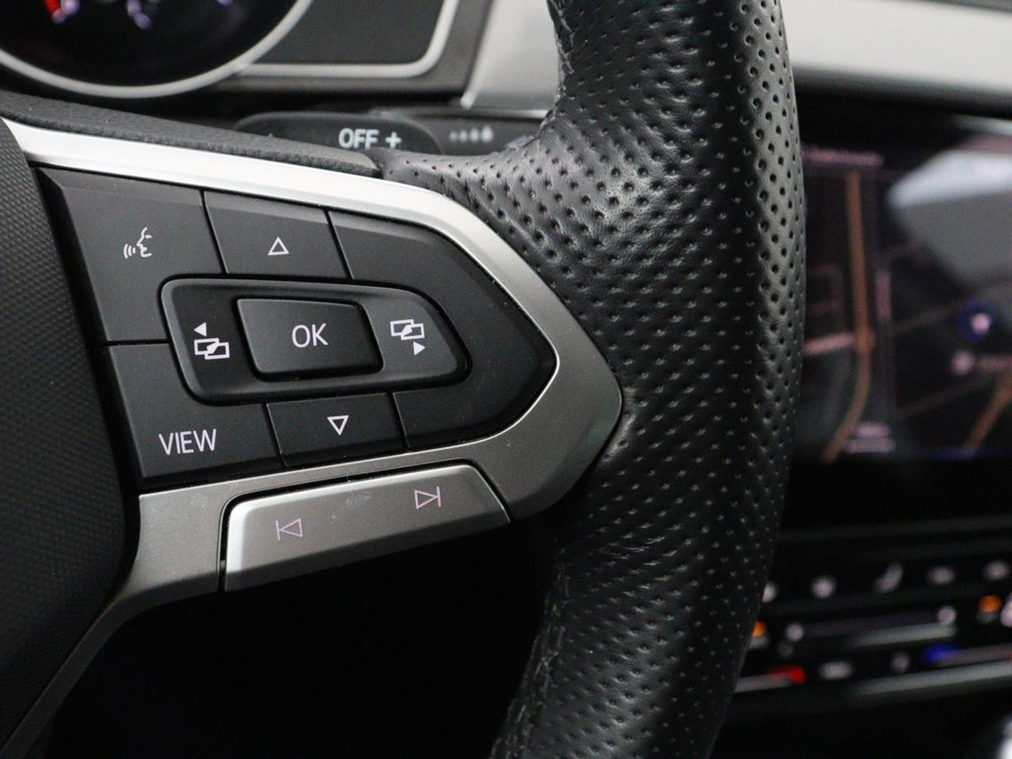 Volkswagen Passat 1.4 TSI PHEV GTE Business | Adaptive Cruise | Stoelverwarming | Trekhaak | Carplay | Massage | Camera