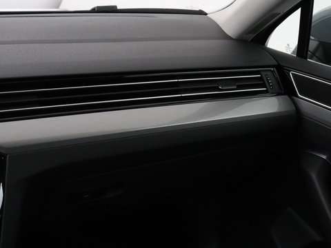 Volkswagen Passat 1.4 TSI PHEV GTE Business | Adaptive Cruise | Stoelverwarming | Trekhaak | Carplay | Massage | Camera