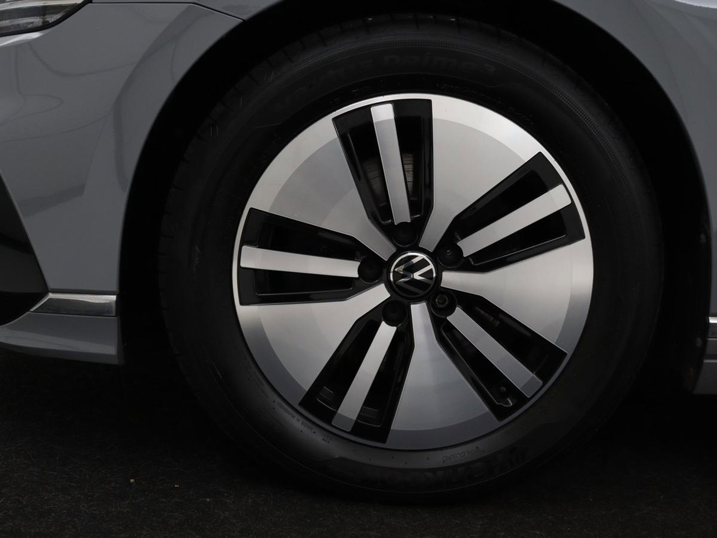 Volkswagen Passat 1.4 TSI PHEV GTE Business | Adaptive Cruise | Stoelverwarming | Trekhaak | Carplay | Massage | Camera