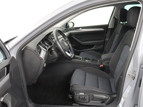 Volkswagen Passat 1.4 TSI PHEV GTE Business | Adaptive Cruise | Stoelverwarming | Trekhaak | Carplay | Massage | Camera