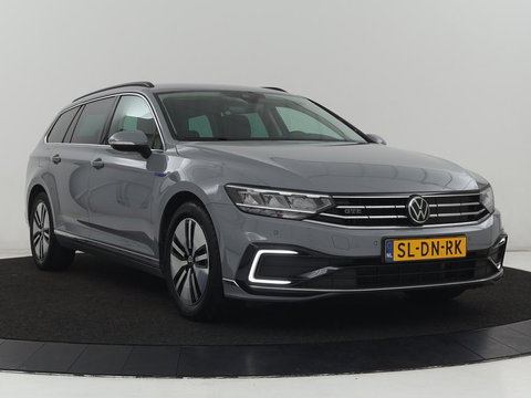 Volkswagen Passat 1.4 TSI PHEV GTE Business | Adaptive Cruise | Stoelverwarming | Trekhaak | Carplay | Massage | Camera