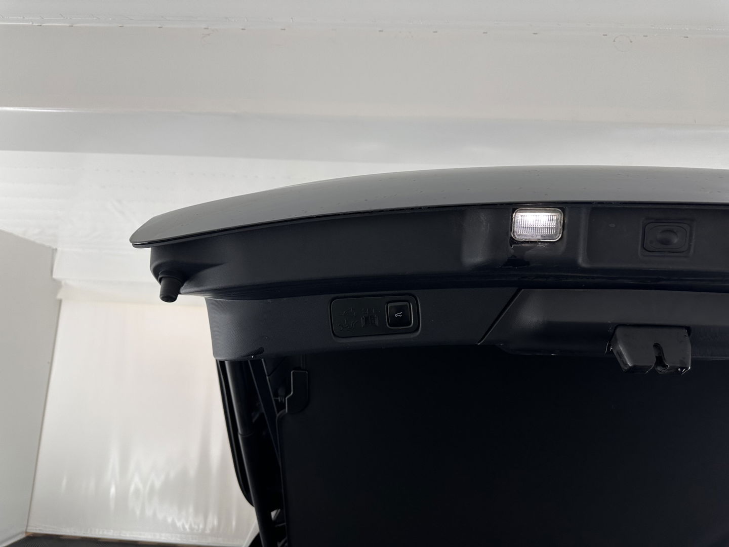 Ford Mustang Mach-E RWD 75 kWh [ 3-Fase-11kW] {SOH-86%} (INCL.BTW) *LEATHER | FULL-LED | DAB | DIGI-COCKPIT | KEYLESS | NAVI-FULLMAP | CARPLAY | HEATED-COMFORTSEATS | TOPVIEW | ADAPTIVE-CRUISE | PRIVACY-GLASS | 18'' ALU*