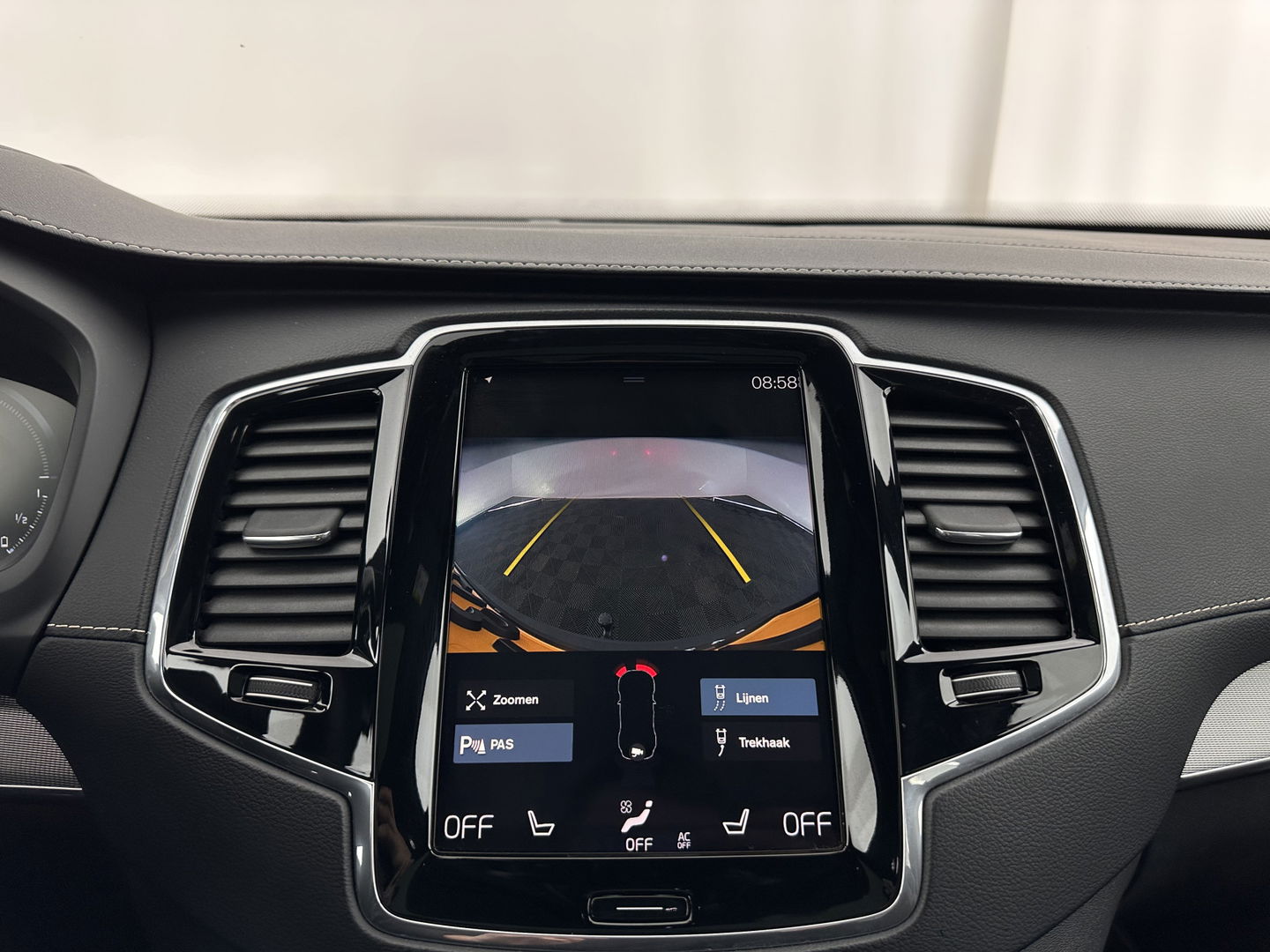 Volvo XC90 2.0 T8 R-Design Twin Engine AWD [ 7-Pers. ] (Plug-In) Aut. *PANO | LEATHER-ALCANTARA | FULL-LED | MEMORY-PACK | DIGI-COCKPIT | NAVI-FULLMAP | CARPLAY | ECC | HEATED-SPORTSEATS | LANE-ASSIST | PDC | HEAD-UP | TOWBAR | 20"ALU*