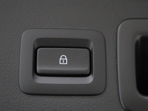 Mazda CX-30 2.0 e-SkyActiv-G M Hybrid Comfort | Leder | Stoel & Stuurverwarming | Adaptive Cruise | Trekhaak | Head-up | Camera