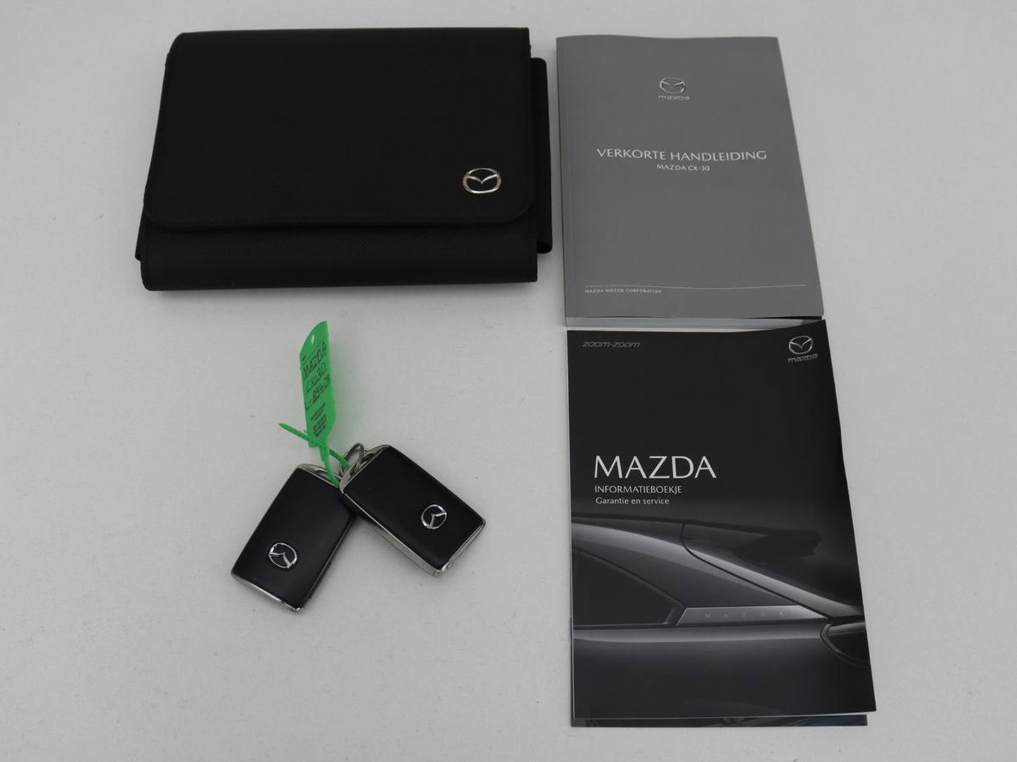 Mazda CX-30 2.0 e-SkyActiv-G M Hybrid Comfort | Leder | Stoel & Stuurverwarming | Adaptive Cruise | Trekhaak | Head-up | Camera