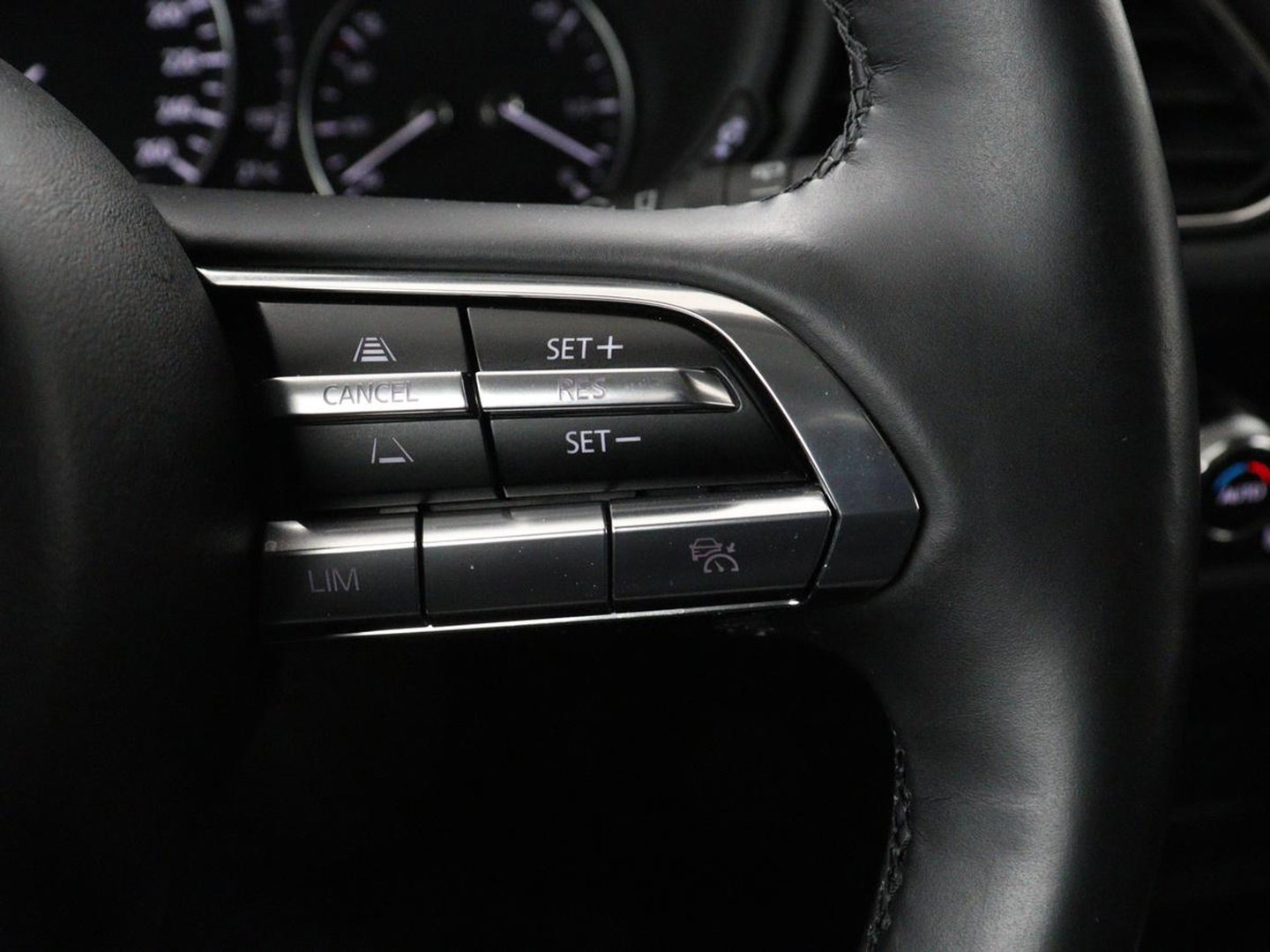 Mazda CX-30 2.0 e-SkyActiv-G M Hybrid Comfort | Leder | Stoel & Stuurverwarming | Adaptive Cruise | Trekhaak | Head-up | Camera