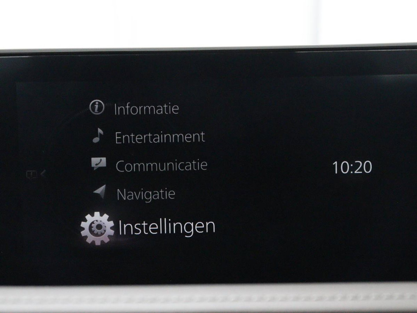 Mazda CX-30 2.0 e-SkyActiv-G M Hybrid Comfort | Leder | Stoel & Stuurverwarming | Adaptive Cruise | Trekhaak | Head-up | Camera