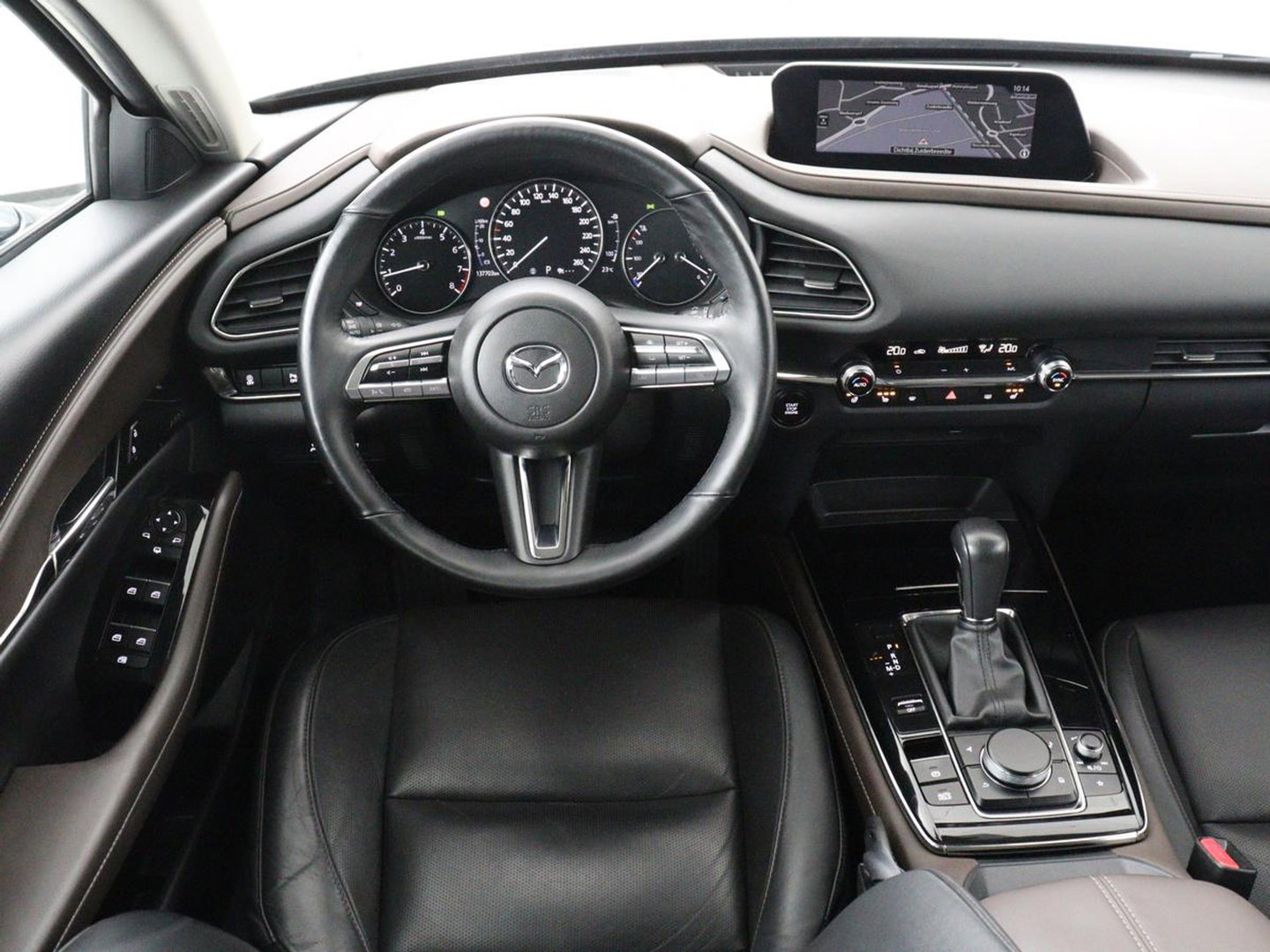 Mazda CX-30 2.0 e-SkyActiv-G M Hybrid Comfort | Leder | Stoel & Stuurverwarming | Adaptive Cruise | Trekhaak | Head-up | Camera