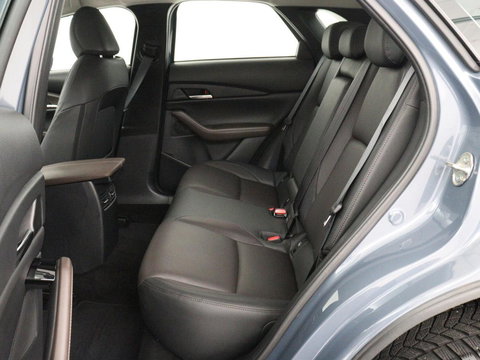 Mazda CX-30 2.0 e-SkyActiv-G M Hybrid Comfort | Leder | Stoel & Stuurverwarming | Adaptive Cruise | Trekhaak | Head-up | Camera