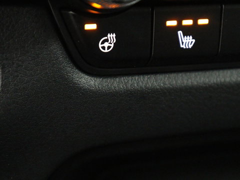 Mazda CX-30 2.0 e-SkyActiv-G M Hybrid Comfort | Leder | Stoel & Stuurverwarming | Adaptive Cruise | Trekhaak | Head-up | Camera