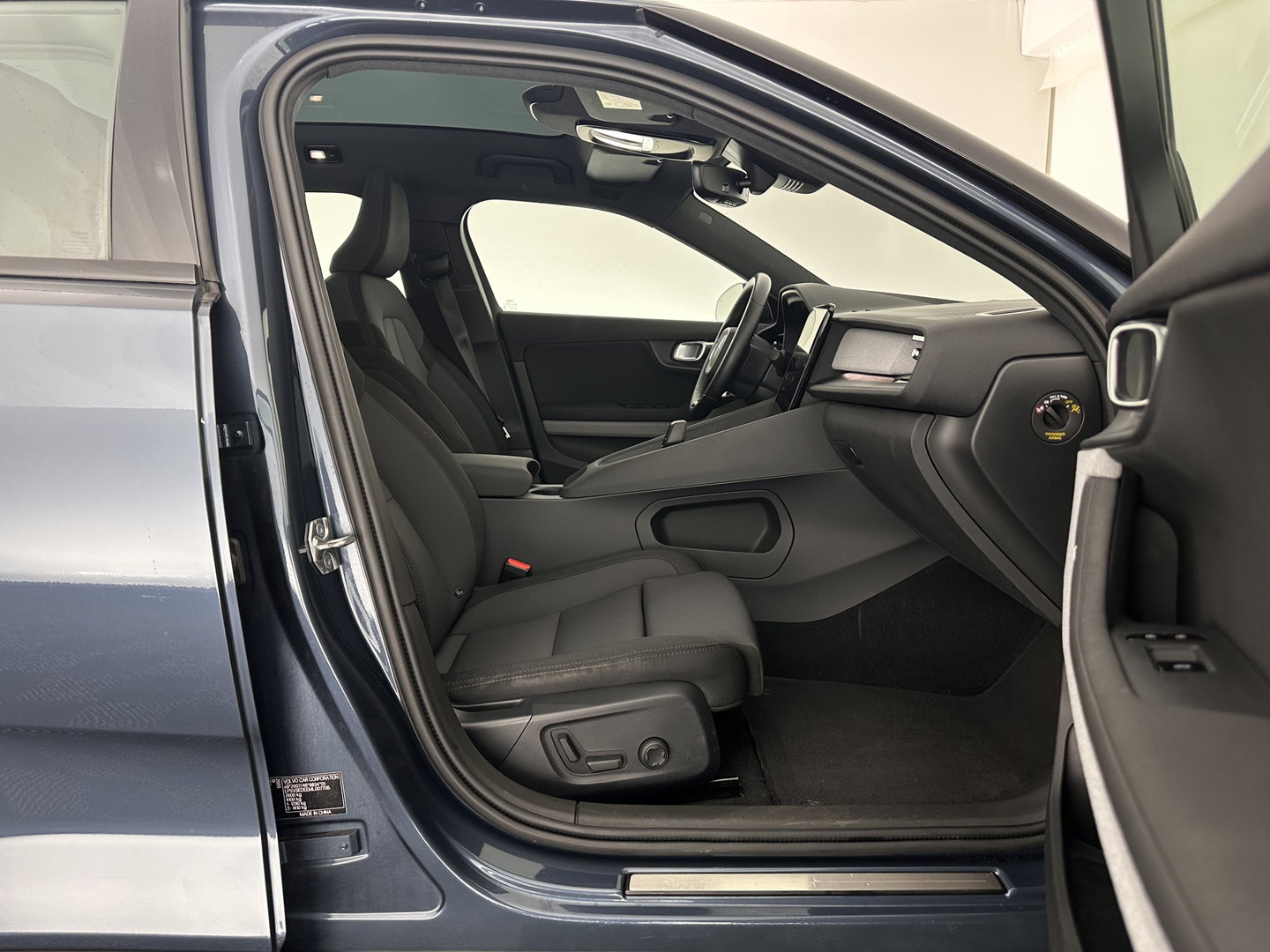 Polestar 2 Long Range Dual Motor Launch Edition 78kWh [ 3-Fase-11kW ] {SOH-90%} (INCL-BTW) Aut. *PANO | NAVI-FULLMAP | FULL-LED | ADAPTIVE-CRUISE | BLINDSPOT | TOPVIEW | KEYLESS | LANE-ASSIST | DIGI-COCKPIT | CARPLAY | DAB+ | HEATED-SPORTSEATS | CAMERA | MEMORY-PACK